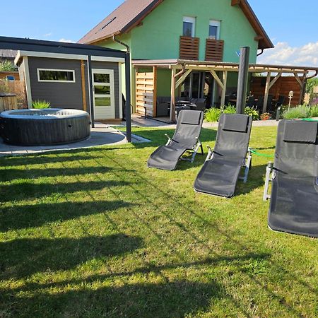 Holiday Home Znojmo W/ Wellness & Wine Buitenkant foto