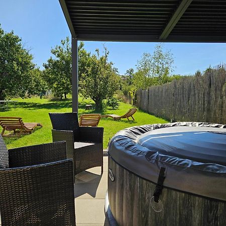 Holiday Home Znojmo W/ Wellness & Wine Buitenkant foto