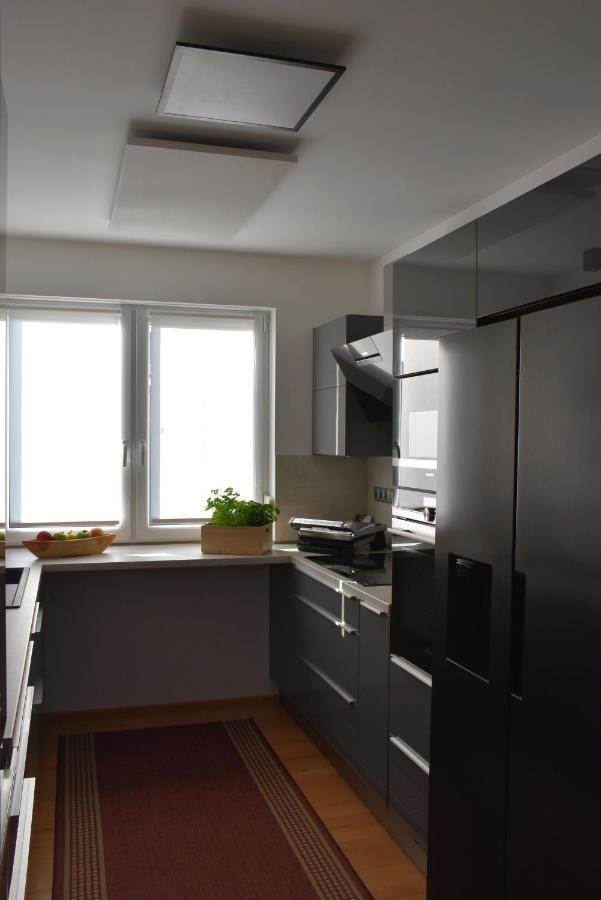 Holiday Home Znojmo W/ Wellness & Wine Buitenkant foto