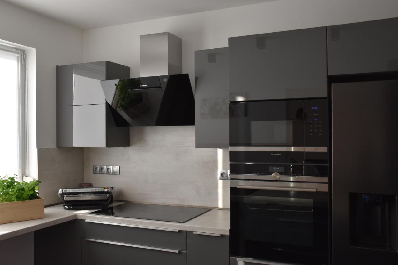 Holiday Home Znojmo W/ Wellness & Wine Buitenkant foto